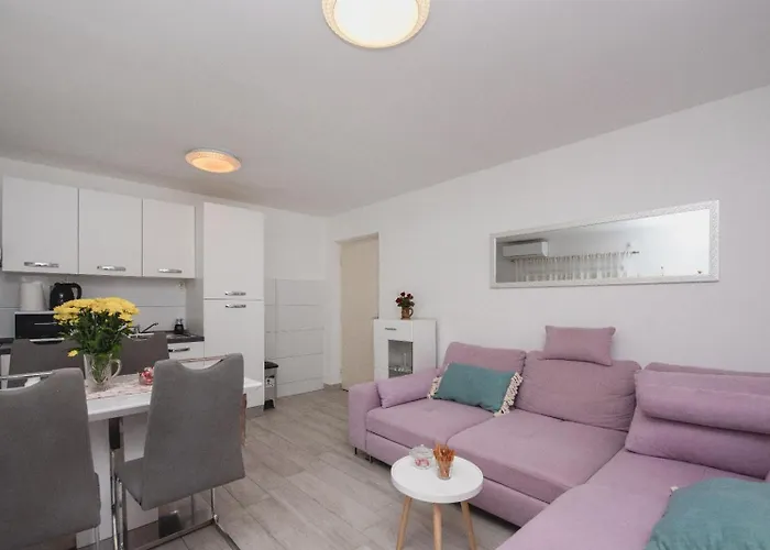 Apartament Mate *